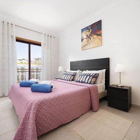 2 Bed Apartment, Quarteira, 10 Min Walk To Vilamoura Exterior photo