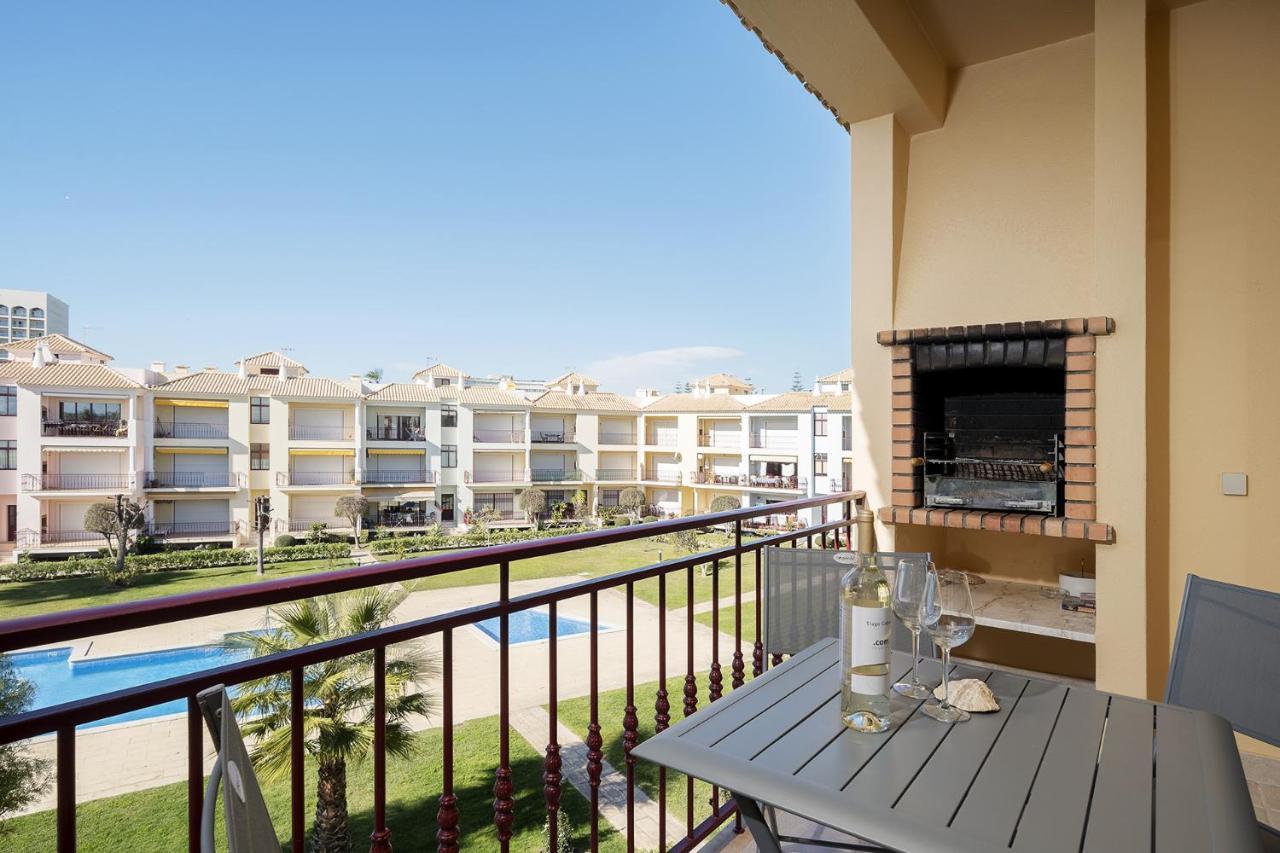 2 Bed Apartment, Quarteira, 10 Min Walk To Vilamoura Exterior photo
