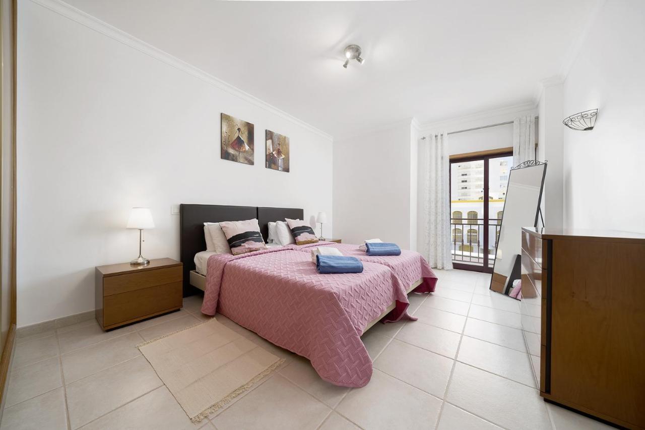 2 Bed Apartment, Quarteira, 10 Min Walk To Vilamoura Exterior photo